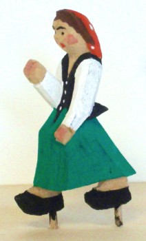 Kutscherfrau 8.5cm, geschnitzt, bemalt