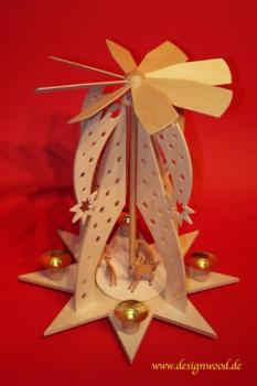 Bausatz-Sternpyramide Sternenschweif mit Figuren